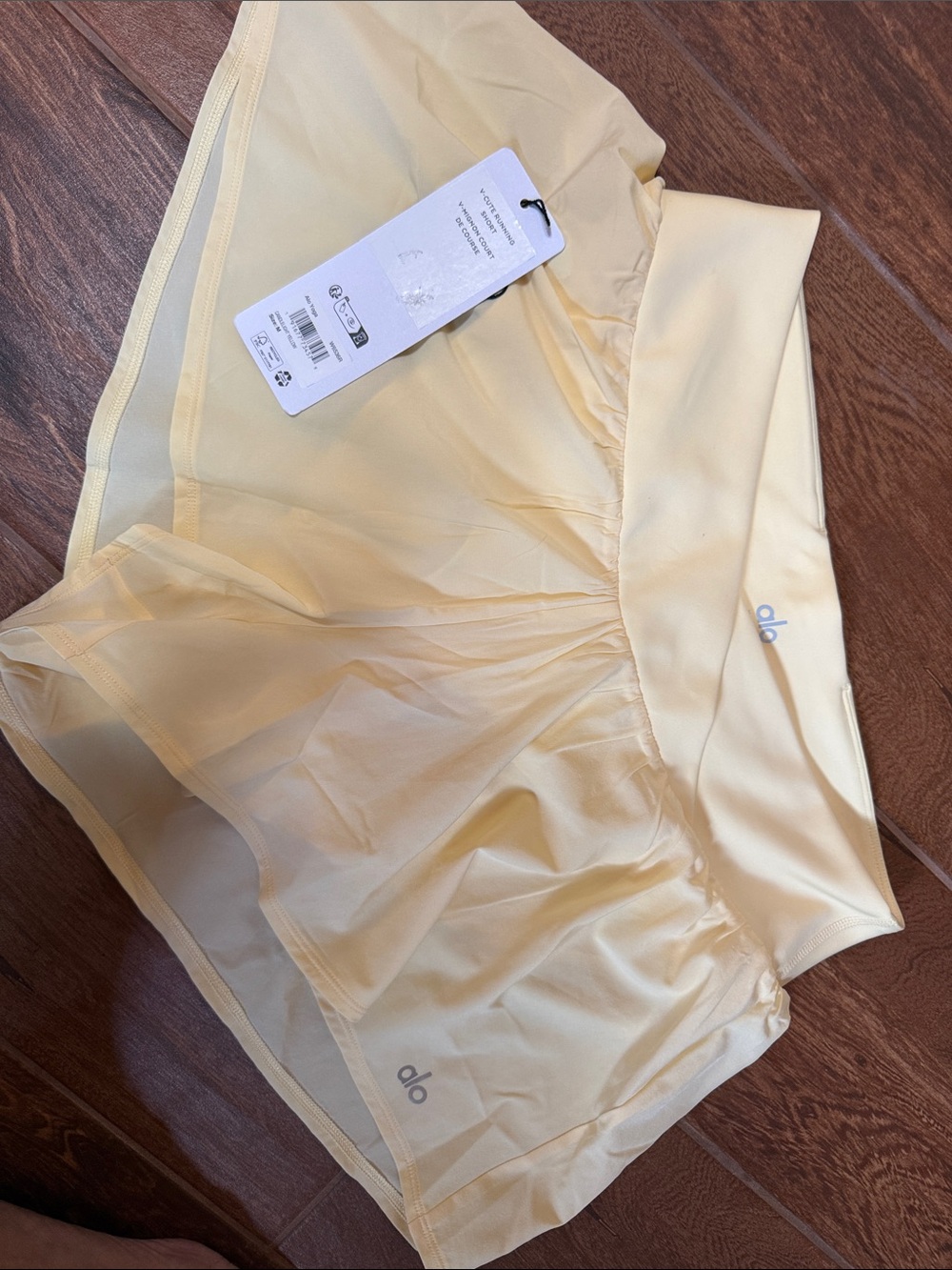 ALO Yoga Women’s Light Yellow Athletic Skort